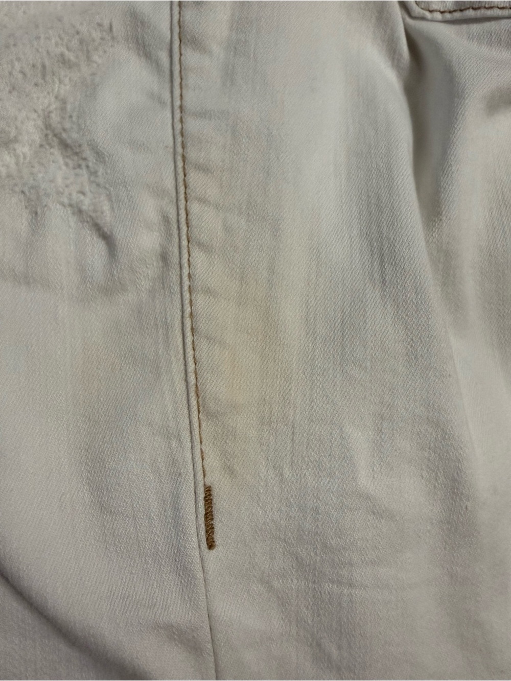 NWT True Religion White Distressed Women’s Capri Jeans Sz 28 w/flaws - Picture 6 of 7